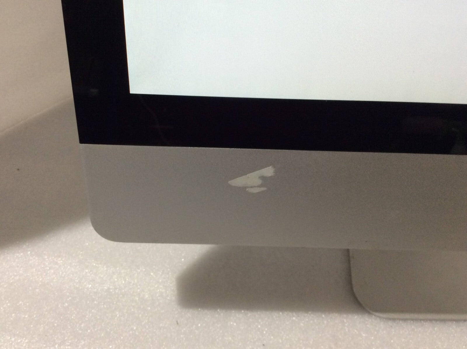 Apple iMac A1311 AIO 21.5'' i5-2400S 4GBRAM 500GB EMC2428 Thunderbolt Silver