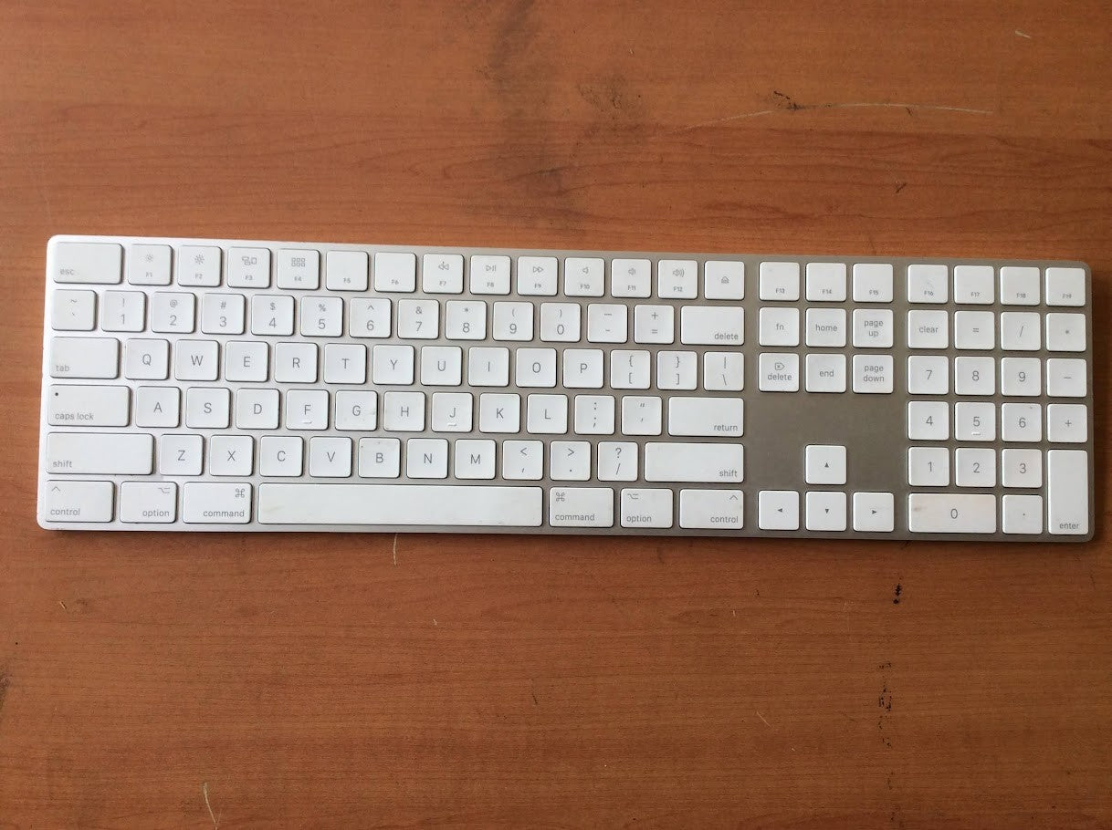 [AU] Apple A1843 Wireless Magic Keyboard - Rechargeable - Numeric Keypad EMC2815