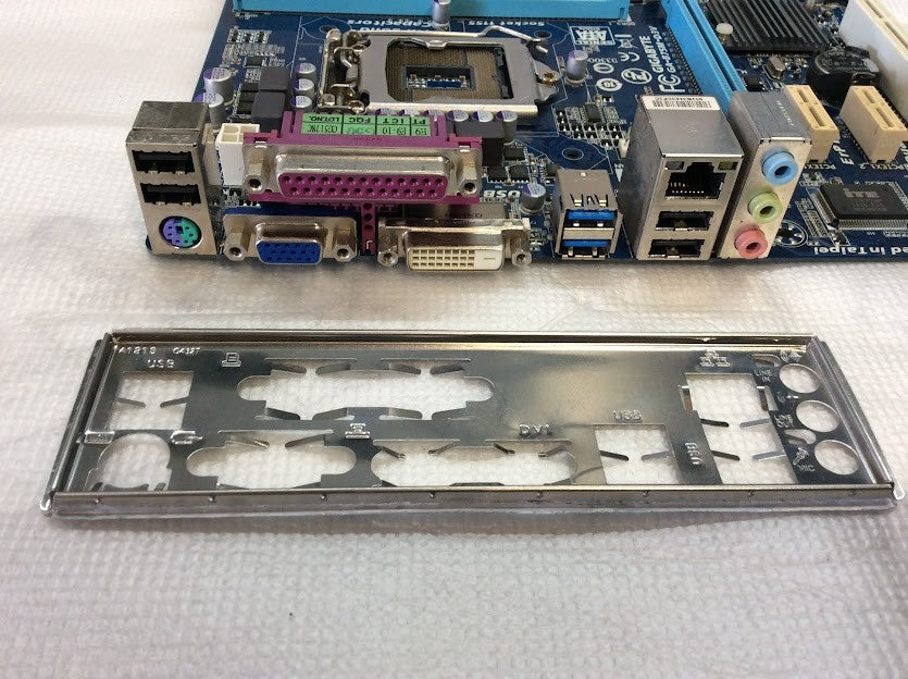 GIGABYTE GA-B75M-D3V Motherboard DDR3 microATX LGA 1155 VGA DVI Intel B75 [AU]