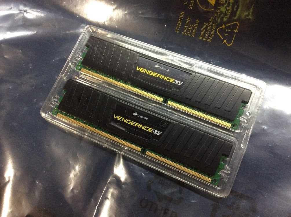 [AU] Corsair Vengeance LP CML16GX3M2A1600C9 16GB DDR3 Desktop Memory Kit of 2