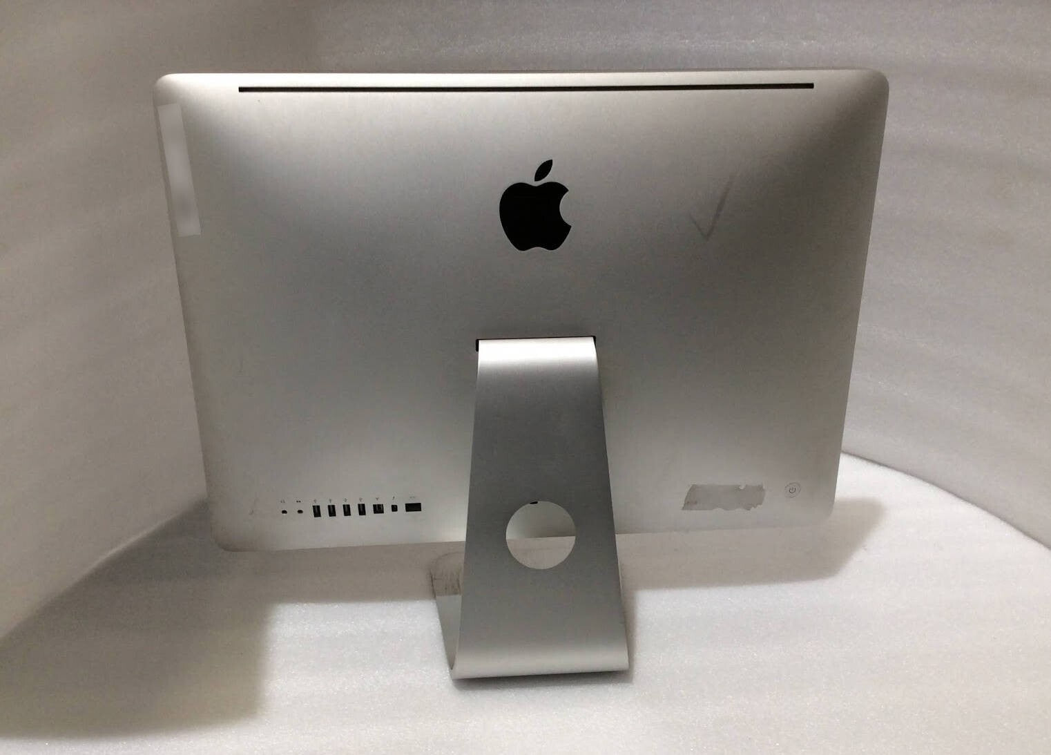 Apple iMac A1311 AIO 21.5'' i5-2400S 8GBRAM 500GB EMC2428 Thunderbolt Silver