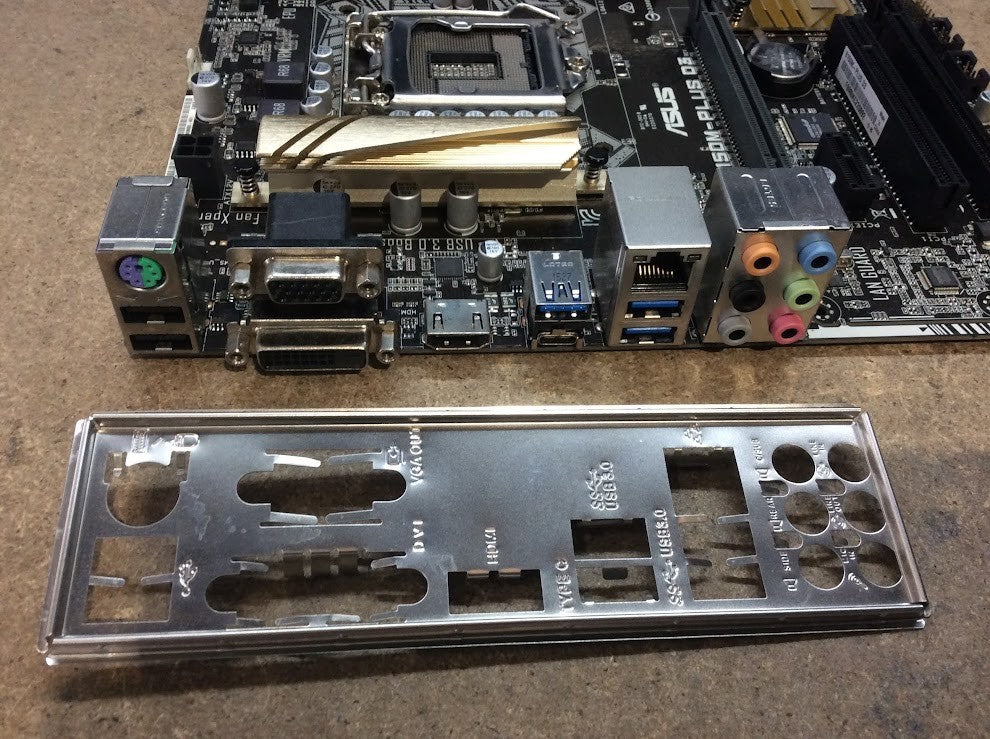 ASUS B150M-PLUS D3 Motherboard microATX LGA 1151 VGA DVI HDMI USB-C Intel B150
