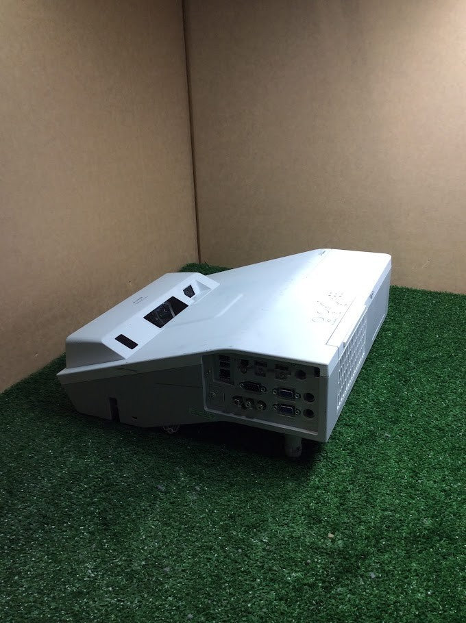 [AU Seller] Hitachi CP-TW2503 WXGA 720P LCD Projector VGA HDMI LAMP HOURS 2882H