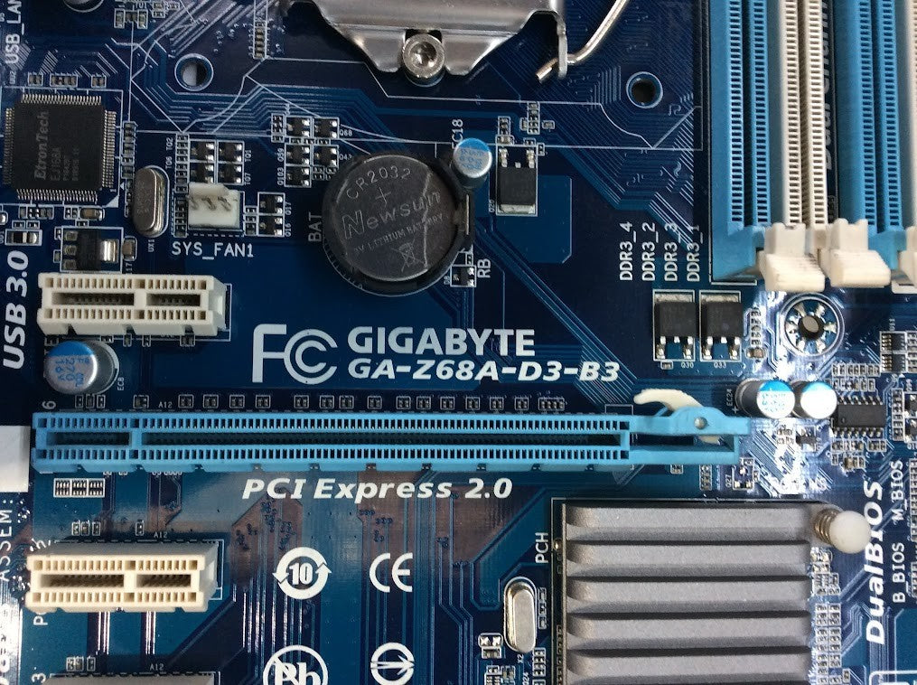 GIGABYTE GA-Z68A-D3 Motherboard ATX DDR3 LGA 1155 (Socket H2) Intel Z68 [AU]