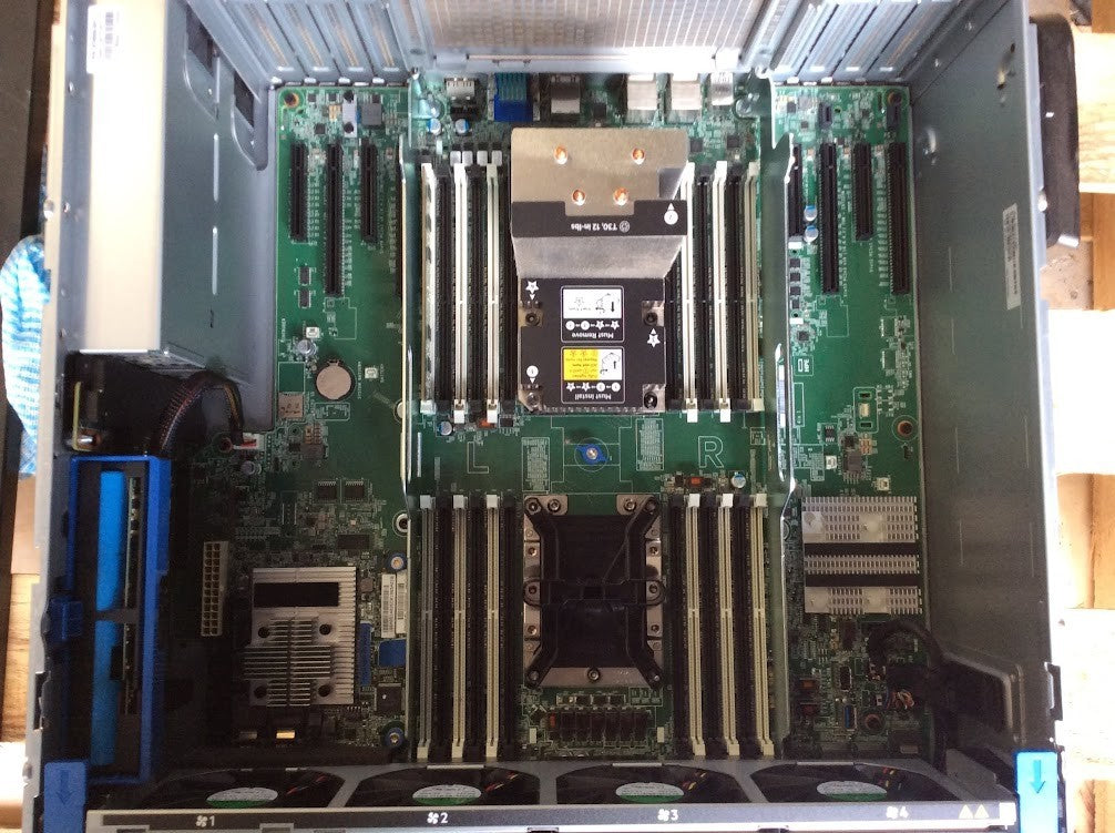 HP ProLiant ML350 G10 Tower Server 1x Xeon Silver 4210r 8GB RAID+2x 800w PSU A-