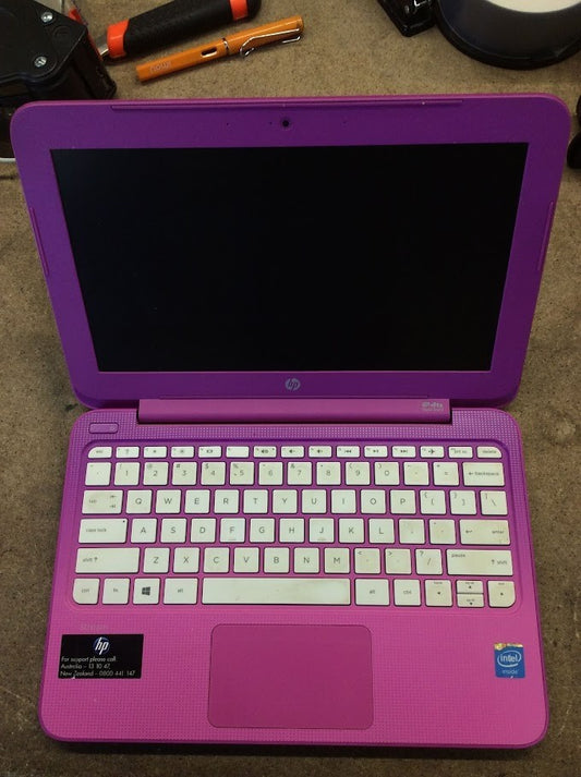 HP Stream 11 Laptop 11.6" Celeron N2840 2GBRAM 32GB VGA HDMI Pink Au Seller A-