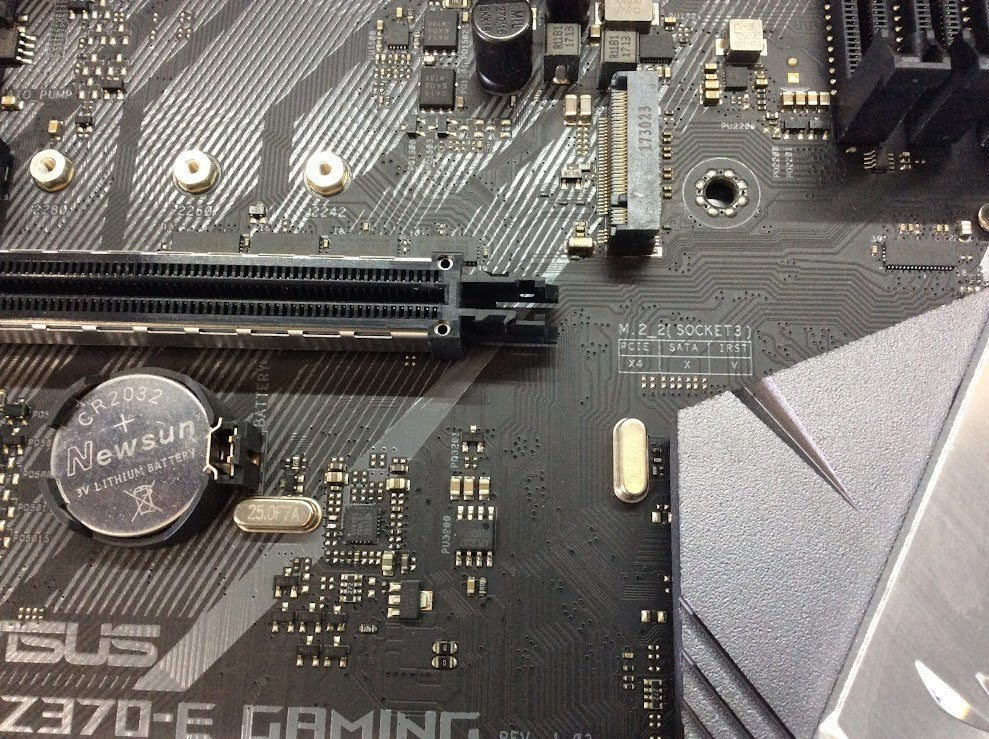 ASUS ROG STRIX Z370-E GAMING Motherboard ATX DDR4 USB-C DP HDMI DVI Intel Z370