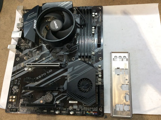 GIGABYTE X570 UD Motherboard DDR4 Socket AM4 ATX AMD Ryzen 5 3600 [AU Seller]