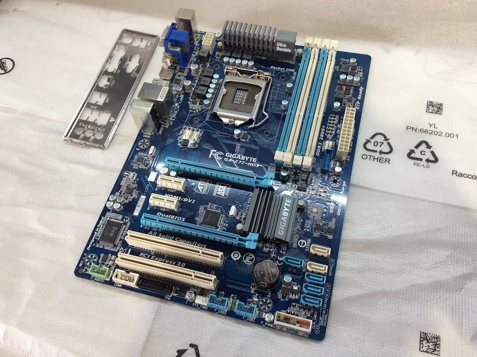 GIGABYTE GA-Z77-HD3 Motherboard ATX DDR3 LGA 1155 VGA DVI HDMI Intel Z77[AU]