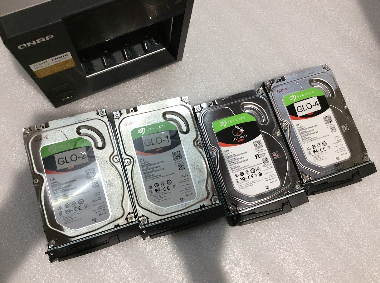 QNAP TS-453A INTEL N3160 4GB/2TBx4 Hard Disk Drive Raid0 7.24T+15V/5A Charger