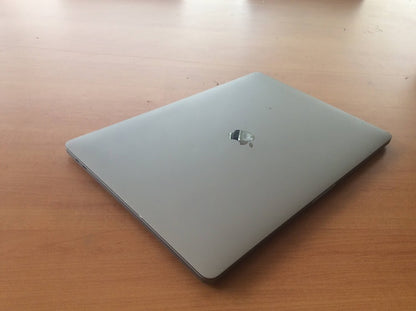 Apple Macbook Pro A2141 Laptop 16'' i9-9980HK@2.40GHz 32GBRAM 1TBSSD EMC3347 A-