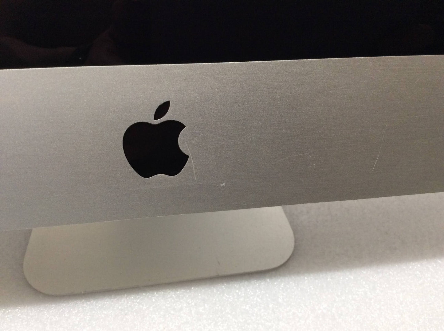 Apple iMac A1311 AIO 21.5'' Intel Core 2 Duo E7600 8GBRAM 500GB EMC2308 Silver