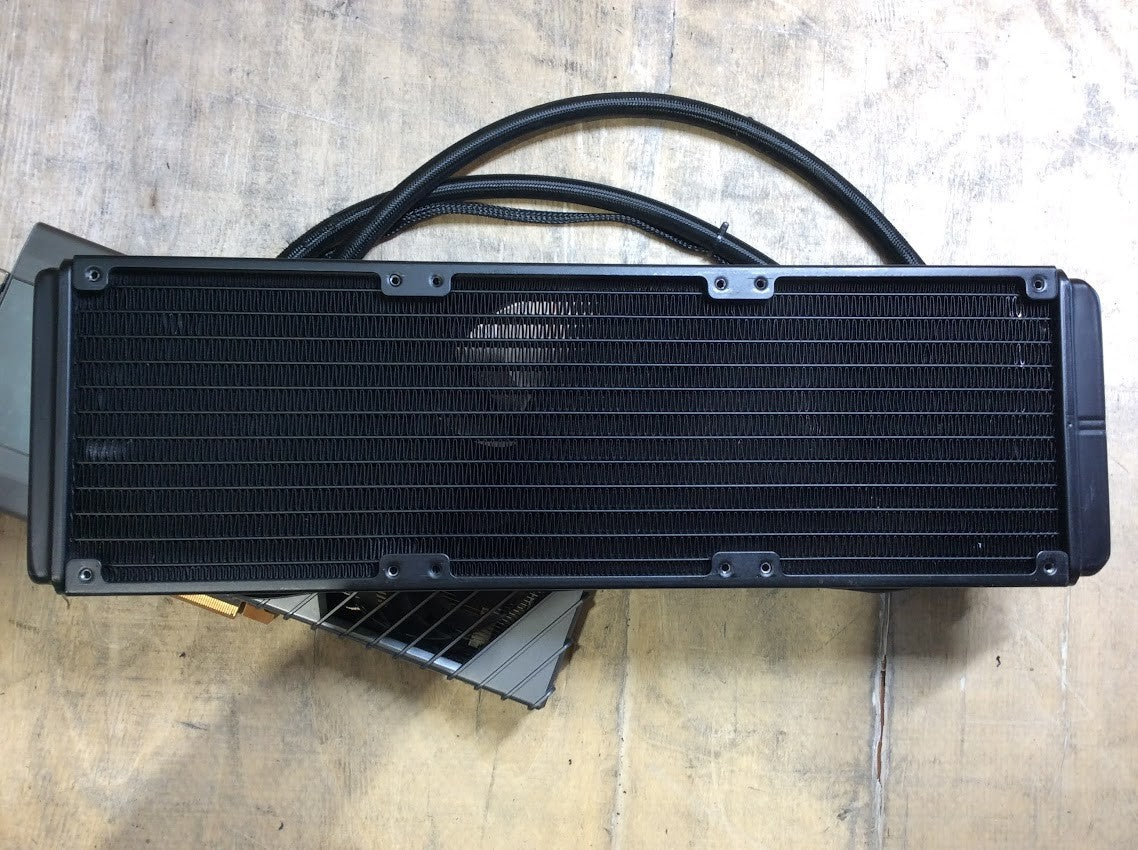 Sapphire TOXIC Radeon RX 6900 XT GAMING OC 16GB GDDR6 Liquid Cooled HDMI DP[AU]