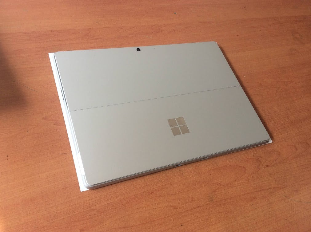 [AU]Microsoft Surface Pro 9 Tablet 13" i5-1245U 8GBRAM 128GBSSD USB-C Win11 A+