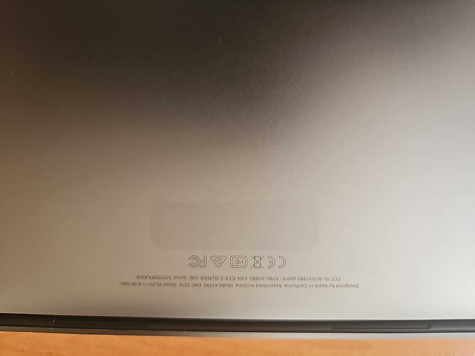 Apple Macbook Pro A1990 Laptop 15.4" i7-8850H 32GBRAM 1TBSSD EMC3215 Silver A-