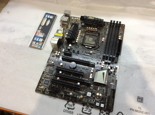 ASRock Z77 Extreme4 Motherboard ATX LGA 1155 VGA HDMI DVI Intel Z77 [AU Stock]