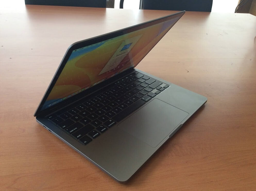 Apple Macbook Pro A2251 Laptop 13'' i7-1068NG7 32GBRAM 512GBSSD EMC3348 A-