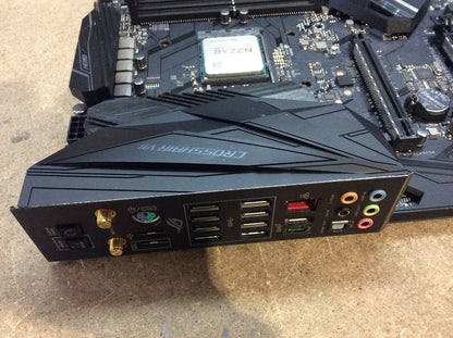 [AU] ASUS ROG CROSSHAIR VII HERO (WI-FI) ATX AMD X470 USB-C With AMD R3 3200G