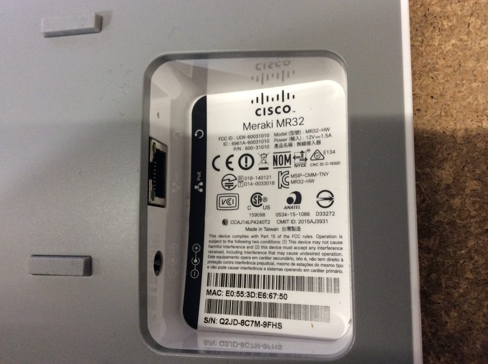Cisco Meraki MR32-HW Managed Access Point w/Box,Stand and Accessory & Unclaimed