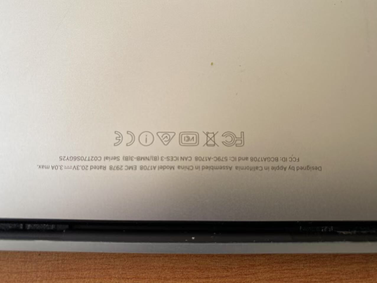 Apple MacBook Pro A1708 Laptop 13.3'' i5-6360U 8GBRAM 256GBSSD USB-C EMC 2978 A-