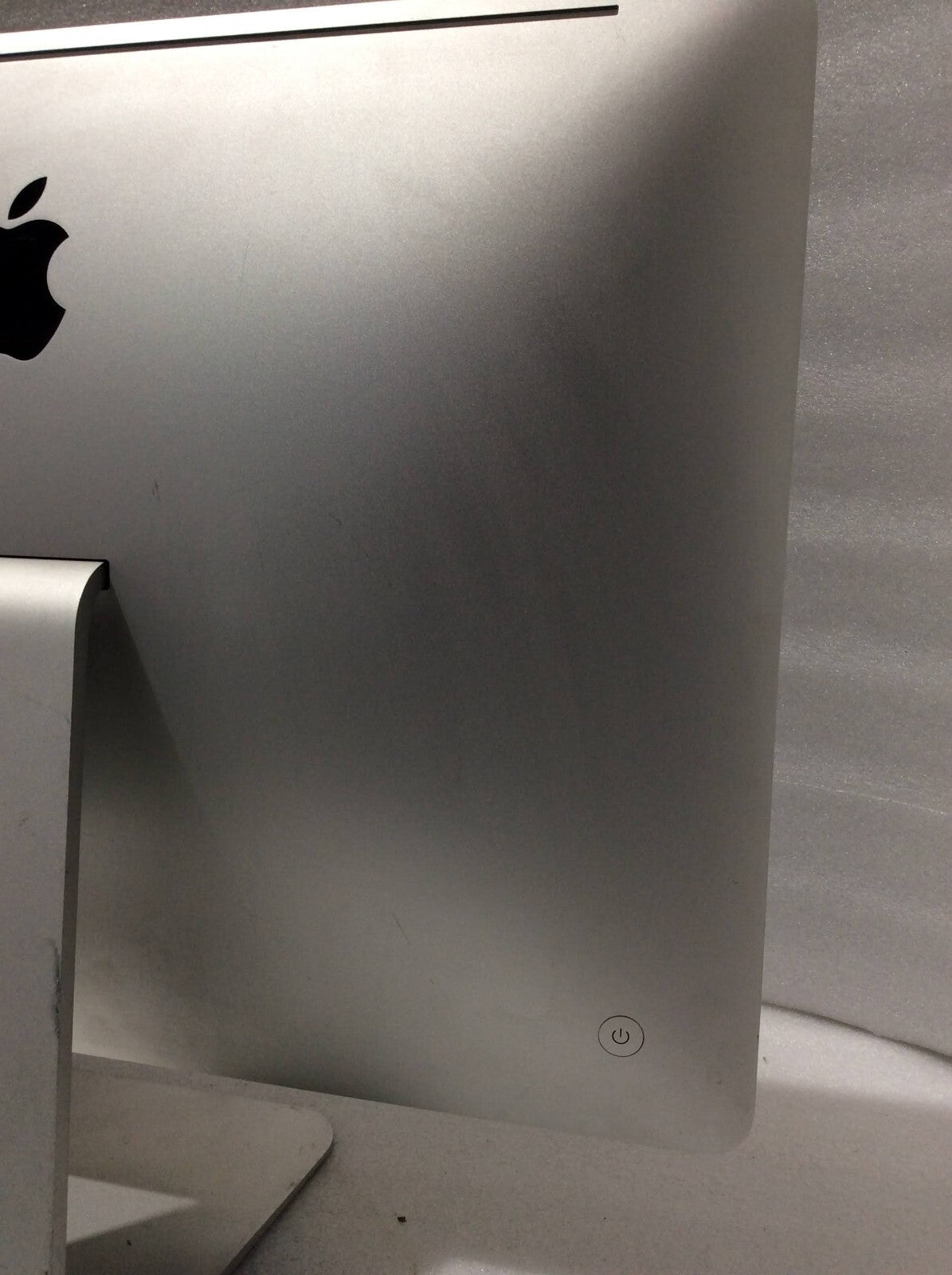 Apple iMac A1311 AIO 21.5'' i5-2400S 4GBRAM 500GB EMC2428 Thunderbolt Silver