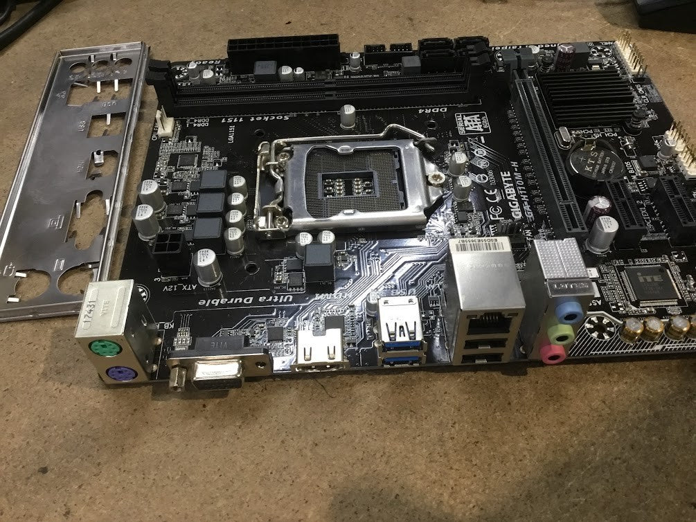GIGABYTE GA-H110M-H Motherboard microATX LGA 1151 DDR3 DVI VGA HDMI Intel H110