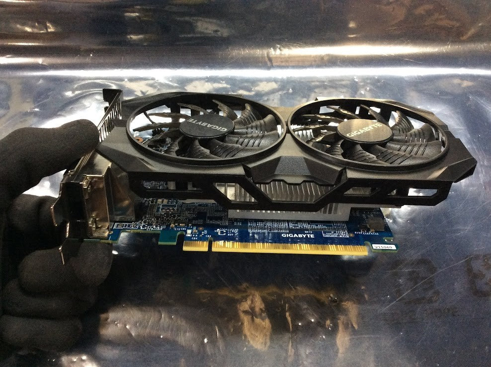 GIGABYTE GV-N75T0C2-2GI Graphics Card GeForce GTX 750 Ti DVI-I DVI-D HDMI DP