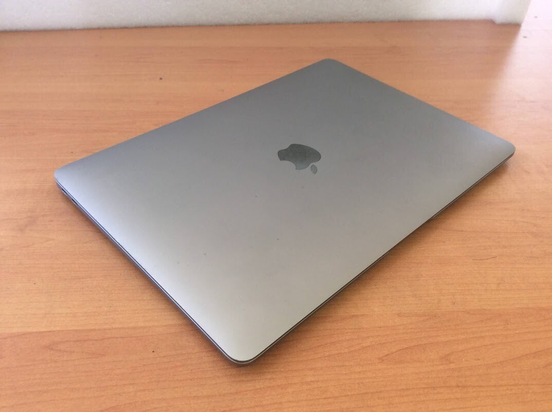 Apple M1 MacBook Air A2337 Laptop 13.3'' Apple M1 16GBRAM 256GBSSD Silver B