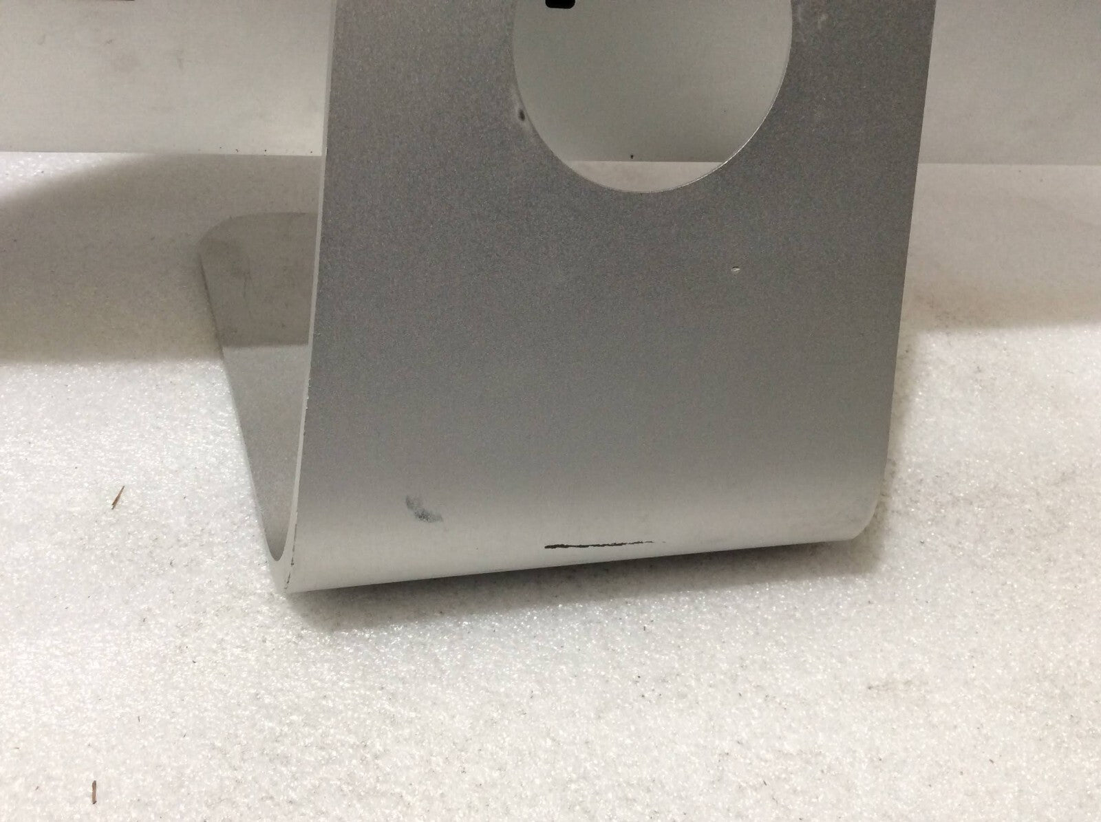 Apple iMac A1311 AIO 21.5'' Intel Core 2 Duo E7600 4GBRAM 500GB EMC 2308 Silver