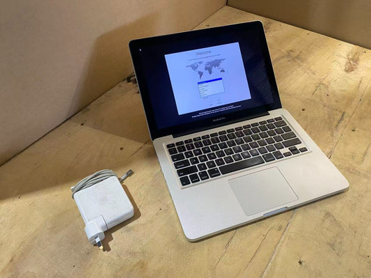 Apple MacBook Pro 8.1 A1278 Laptop 13.3" i7-2620M@2.70GHz 8GBRAM 500GB Silver A-