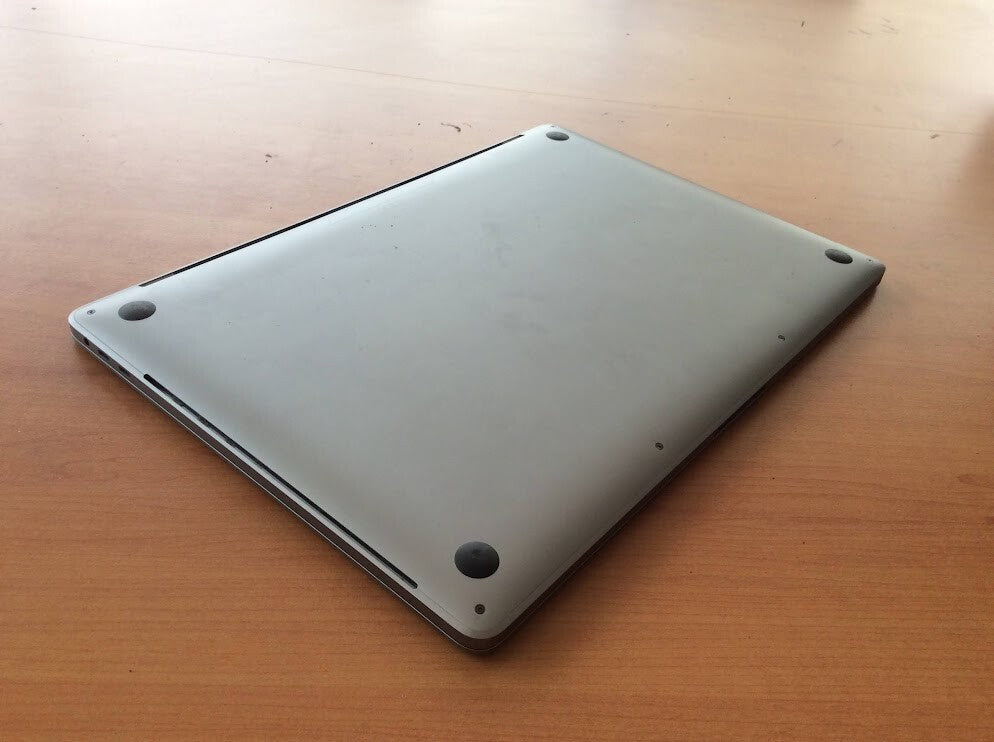 Apple Macbook Pro A1990 Laptop 15.4'' i7-9750H@2.60GHz 32GBRAM 1TBSSD EMC3359 A-