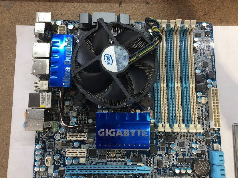 GIGABYTE GA-X58A-UD3R Motherboard ATX Socket B 1366 w/Intel i7-950 CPU [AU]