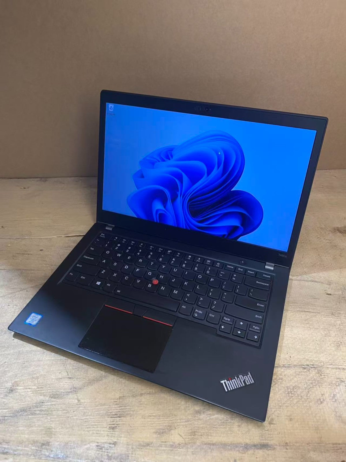 Lenovo ThinkPad T480s Laptop 14'' i7-8650U 8GBRAM 256GBSSD HDMI USB-C Win11 A-