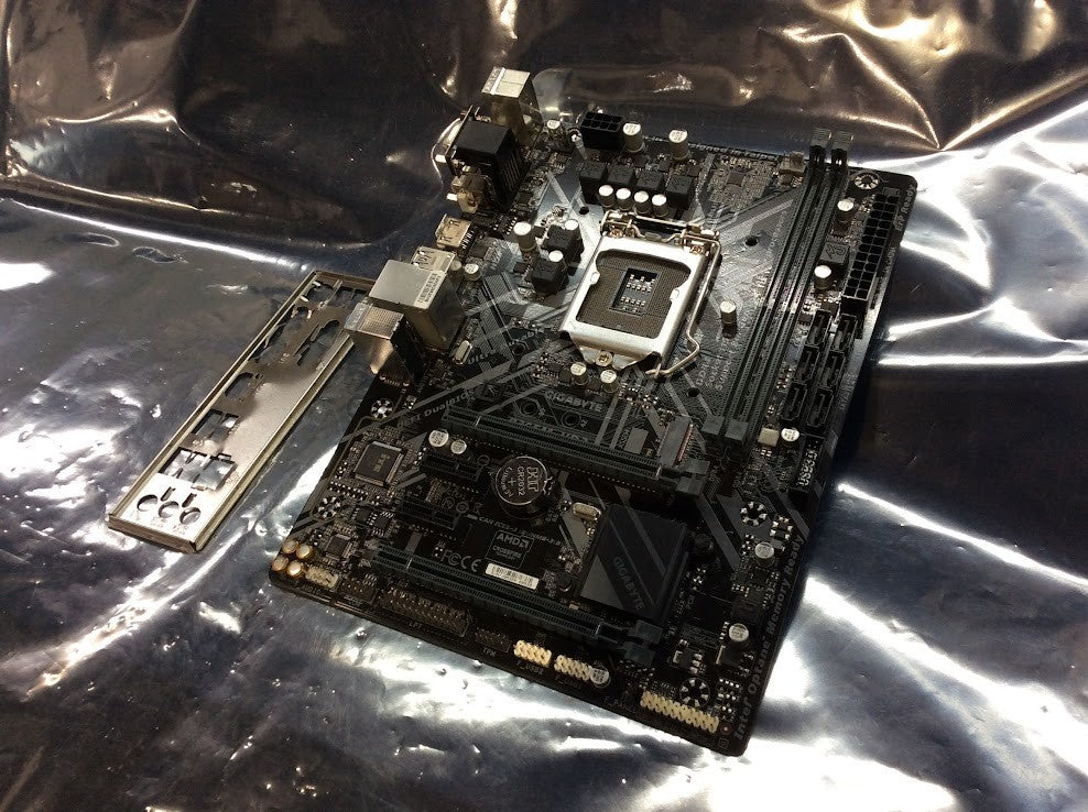 GIGABYTE B365M HD3 Motherboard microATX DDR4 LGA 1151 HDMI VGA DVI Intel B365