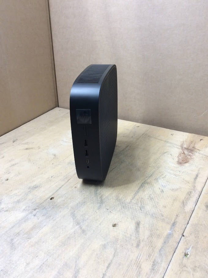 HP T740 Thin Client AMD V1756B with Radeon Vega GFX 8GB 128GBSSD USB-C WIN11 A+