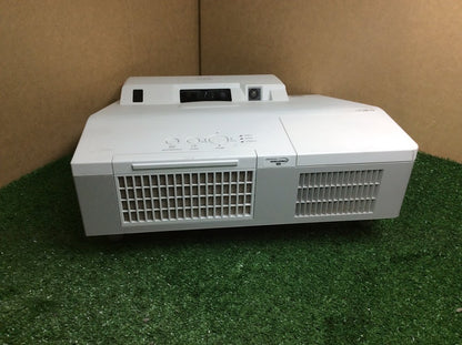 Hitachi CP-TW2505 3LCD WXGA Ultra Short Throw Projector HDMI LAMP HOURS 3277H