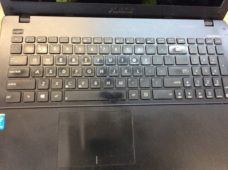 ASUS P550L Laptop 15.6" i5-4200U 4GBRAM 250GBSSD VGA USB3.0 Au Stock A- Grade