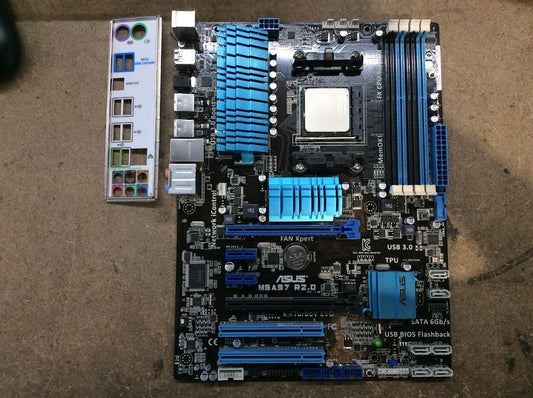 [AU] ASUS M5A97 R2.0 Motherboard DDR3 ATX AMD 970 Socket AM3+ With AMD Phenom 2