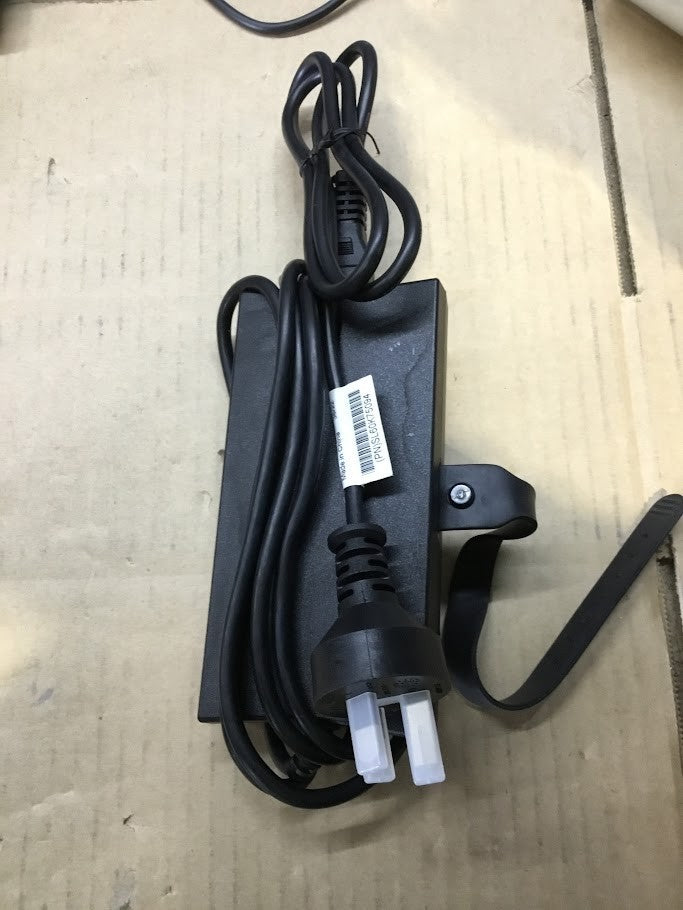 DELL D6000 Universal Docking Station USB-C DP HDMI with Charger Black Au Seller