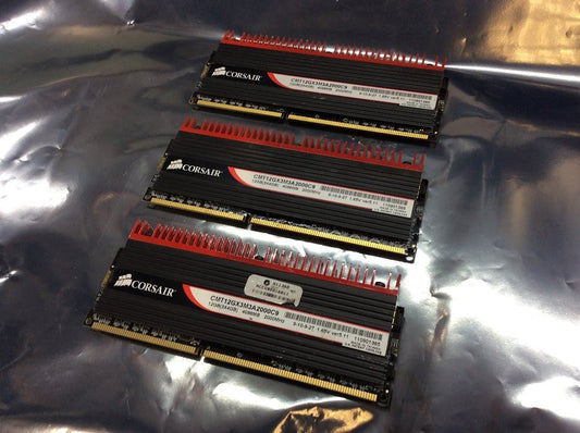 Corsair CMT12GX3M3A2000C9 Dominator GT 12GB Desktop Memory KIT OF 3 [AU Seller]