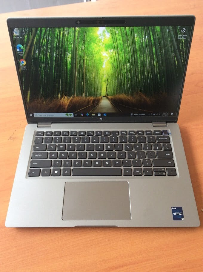 DELL Latitude 5430 12th Gen Laptop 14'' i7-1265U 32GBRAM 256GB USB-C Win10 A-