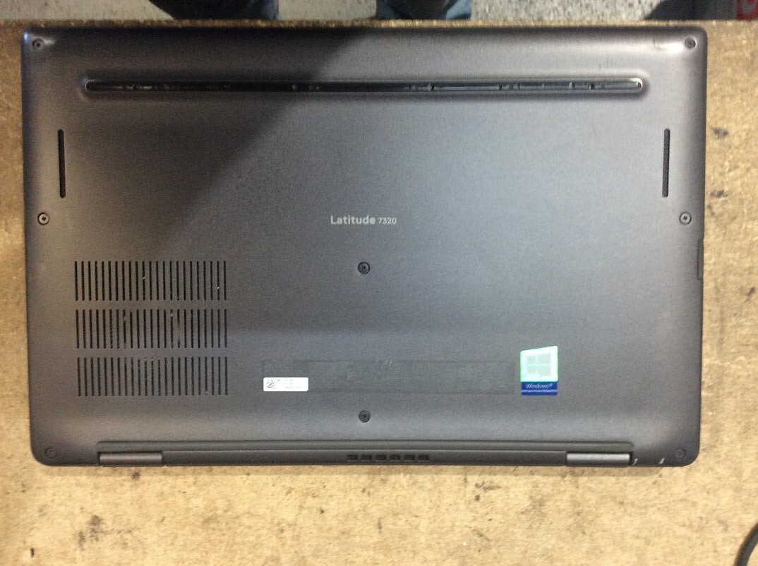 DELL Latitude 7320 Laptop 13.3'' i5-1145G7 16GBRAM 256GBSSD USB-C HDMI Black A-