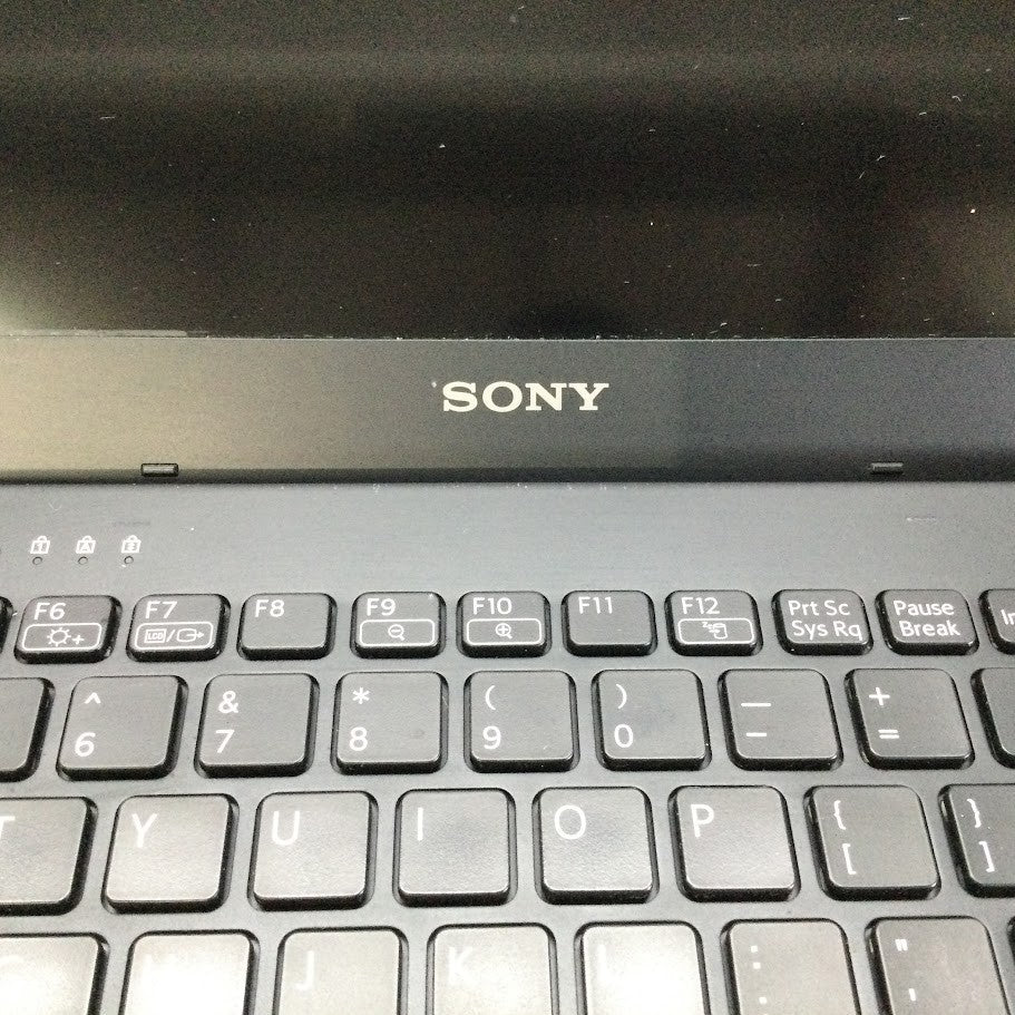 SONY VPCSE 15FG Laptop 13.3" i5-2430M 4GBRAM 500GB VGA HDMI Black Au Seller B