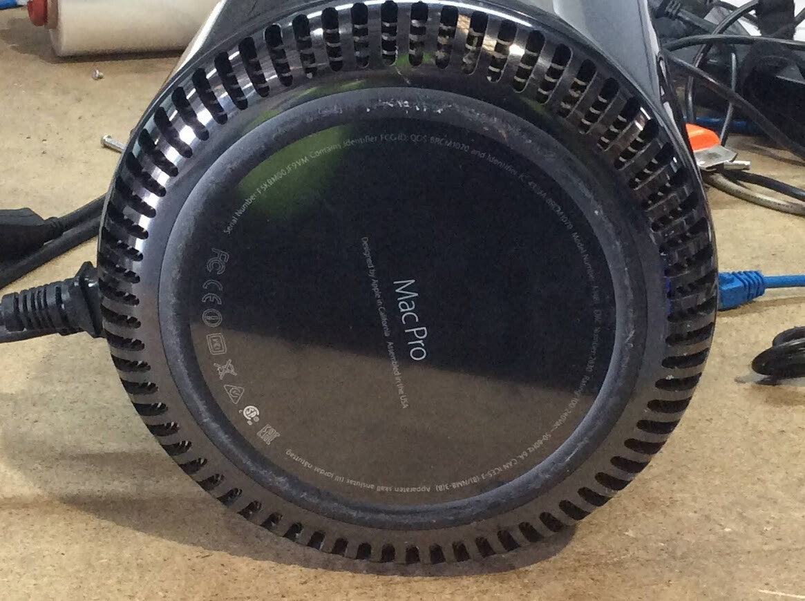 Apple Mac Pro A1481 AIO EMC2630 E5 1620 v2@3.7GHz+AMD FirePro D300 12GB 250GB A-