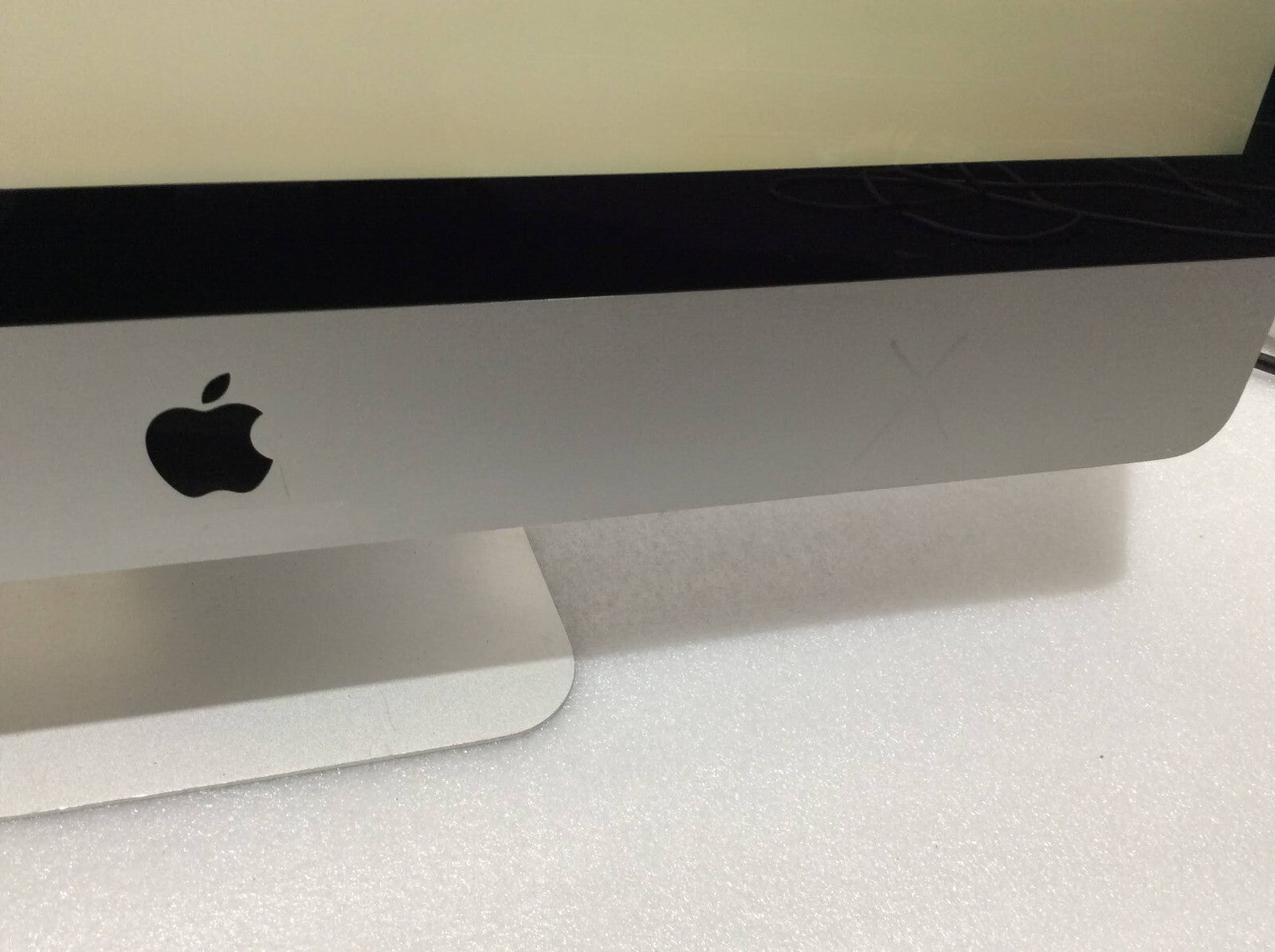 Apple iMac A1311 AIO 21.5'' Intel Core 2 Duo E7600 8GBRAM 500GB EMC2308 Silver