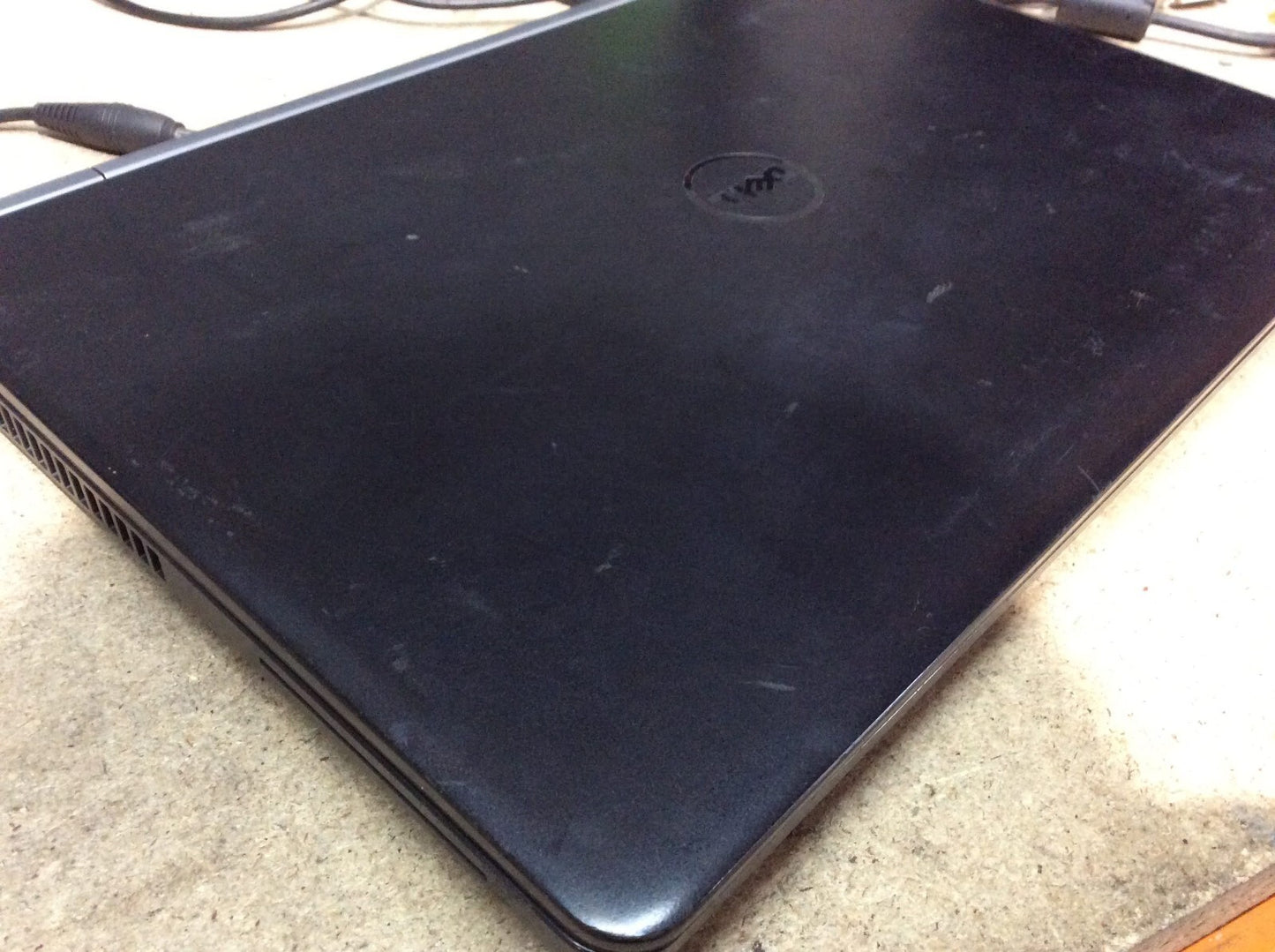 DELL Latitude E5470 Laptop 14'' i5-6300HQ@2.30GHz 8GBRAM 256GBSSD HDMI B Grade