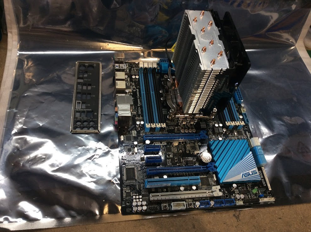 ASUS P9X79 LE Motherboard Intel X79 DDR3 ATX With Intel i7-4930k [AU Seller]