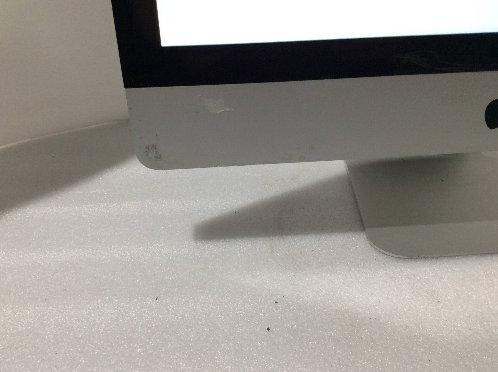 Apple iMac A1311 AIO 21.5'' i5-2400S 4GBRAM 500GB EMC 2428 USB2.0 Thunder Silver