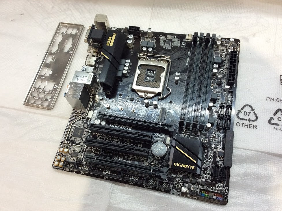 GIGABYTE GA-B150M-D3H Motherboard microATX DDR4 LGA 1151 HDMI DVI VGA Intel B150
