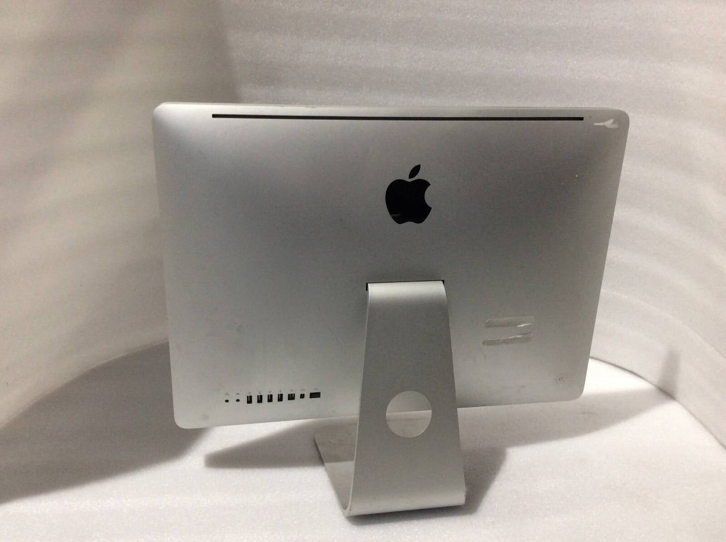 Apple iMac A1311 AIO 21.5'' Intel Core 2 Duo E7600 4GBRAM 500GB EMC2308 Silver